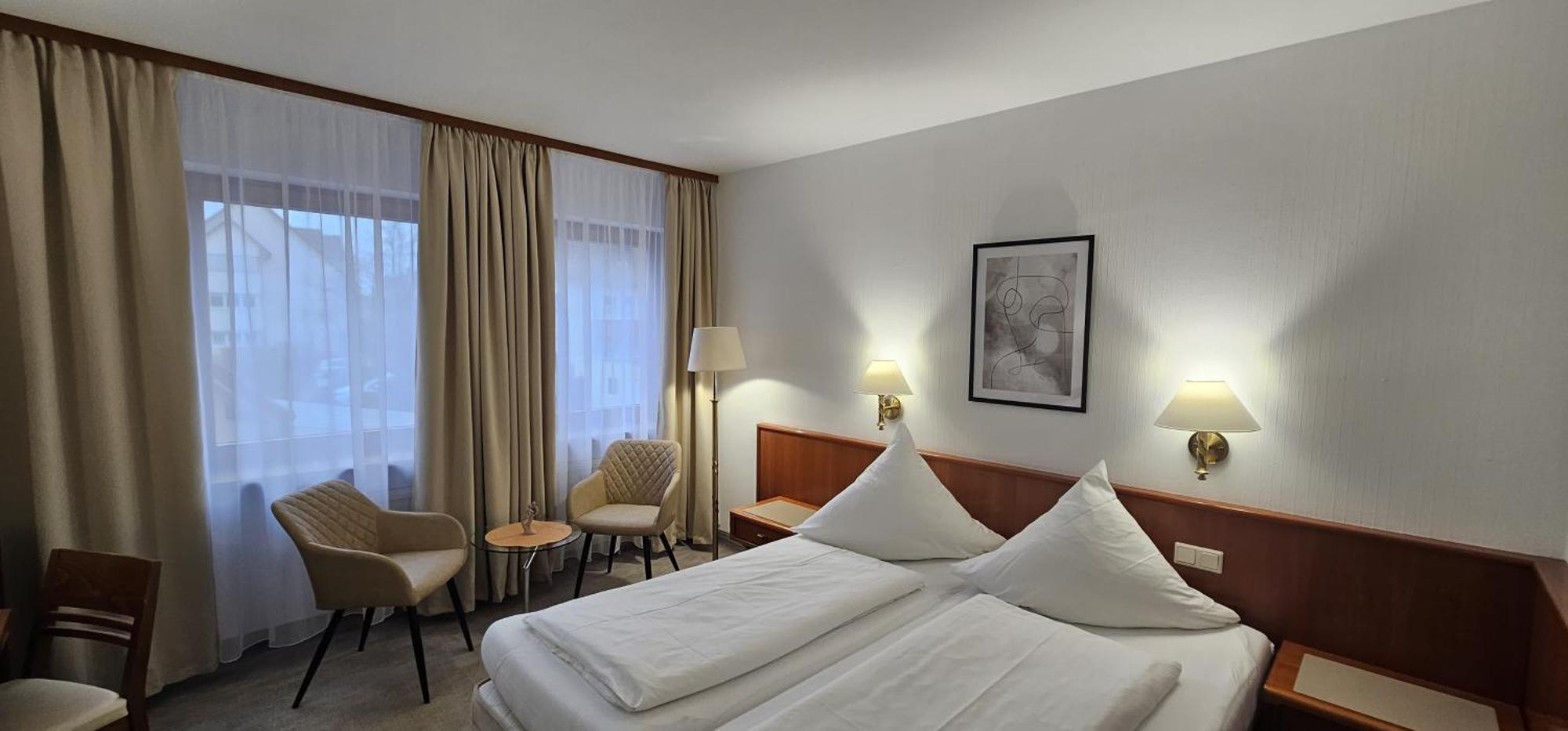 Hotel Garni Vierjahreszeiten Бад-Штаффельштайн Экстерьер фото