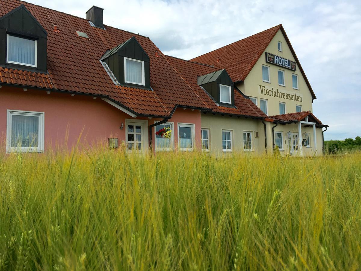 Hotel Garni Vierjahreszeiten Бад-Штаффельштайн Экстерьер фото