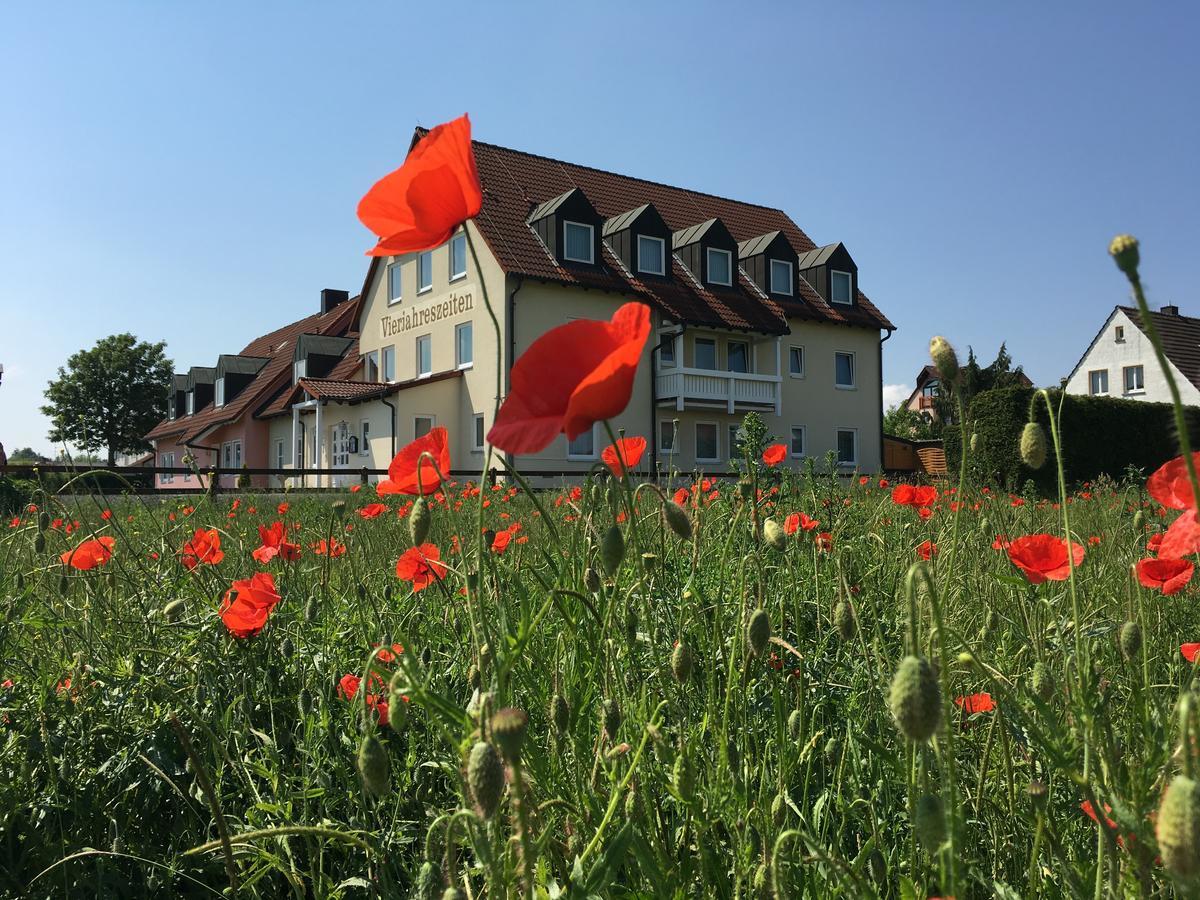 Hotel Garni Vierjahreszeiten Бад-Штаффельштайн Экстерьер фото